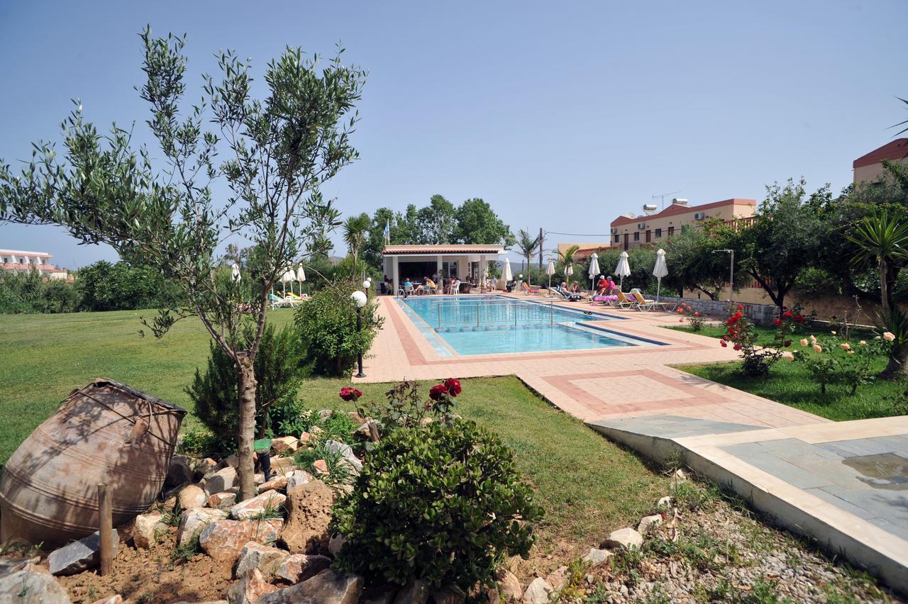 Merabello Apartments Agia Marina Exterior foto